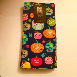 Cynthia Rowley Halloween Themed Kitchen Towels 2 pack Pumpkin Motif 100% Cotton